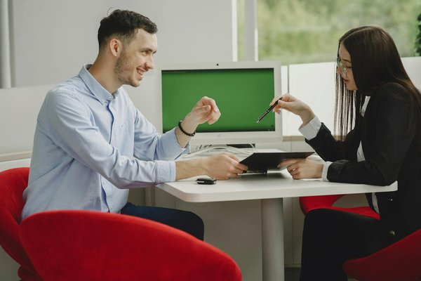 Blog conseils et bons plans : astuces pour un bureau sain et efficace