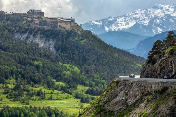 Briançon : découvrez la mode, la santé et l'immobilier local